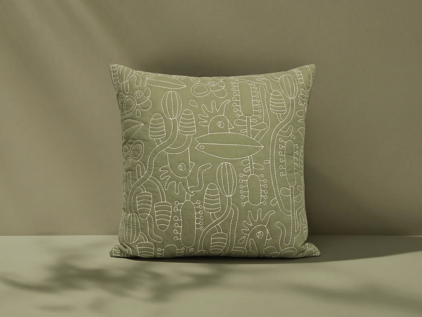 Australia 01 (Pantone) Beach Bum Cushion