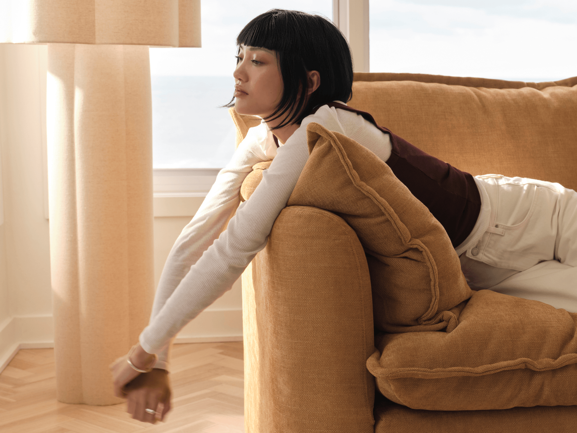 TAMCOPY:TAM_BA_ARMCHAIR_W_06_LIFESTYLE.png