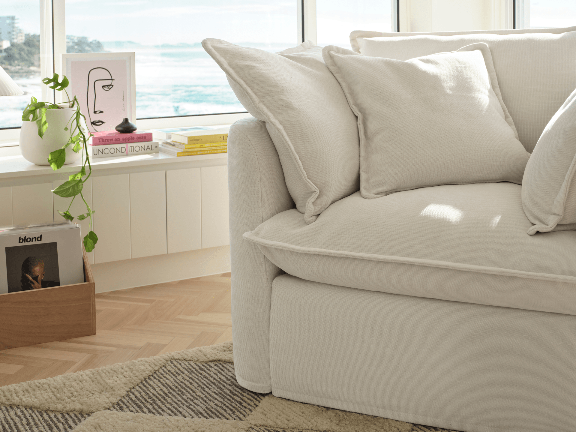 TAMCOPY:TAM_WC_ARMCHAIR_W_07_LIFESTYLE.png