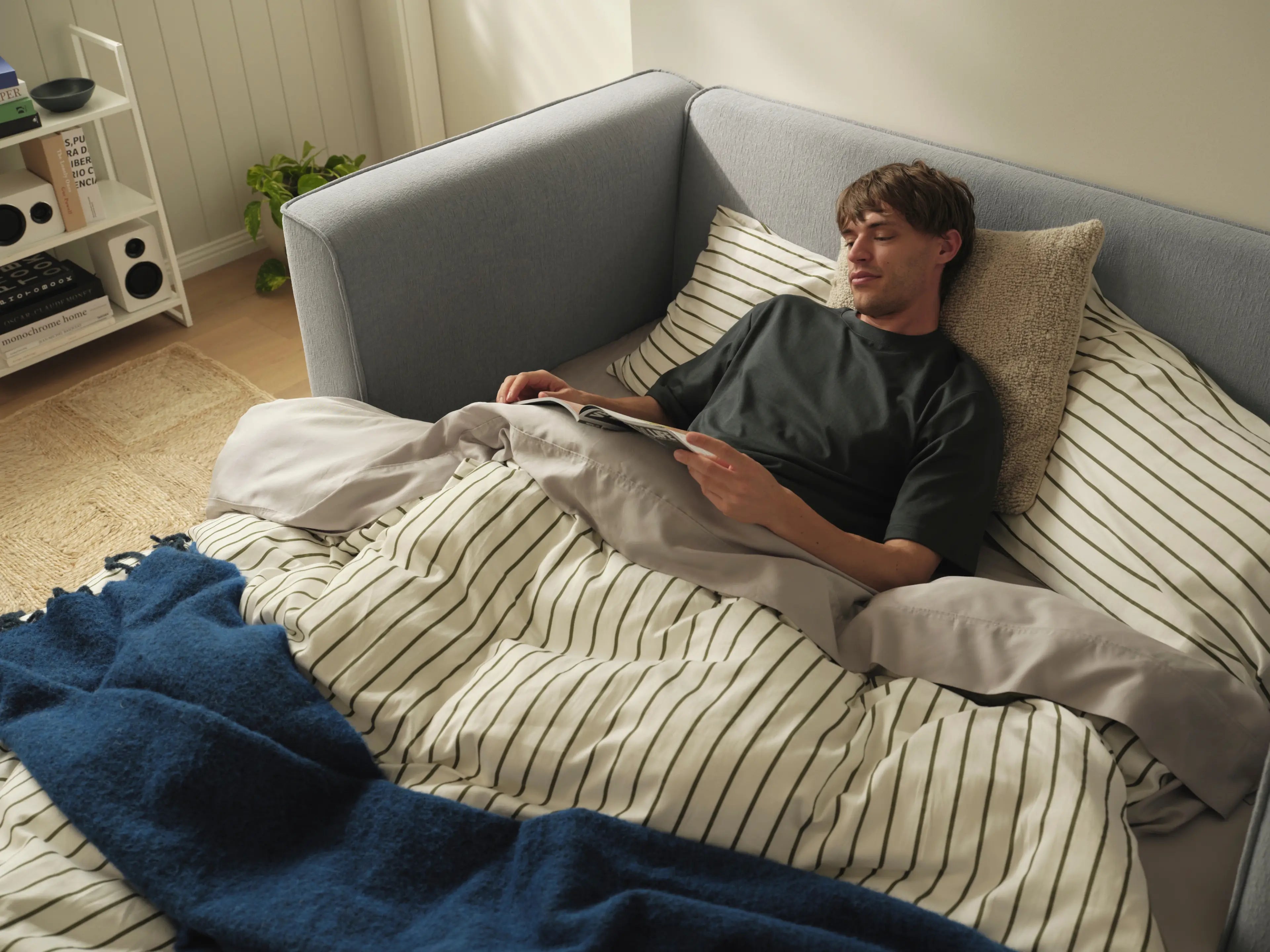 OG Sofa Bed - Queen / Tinny